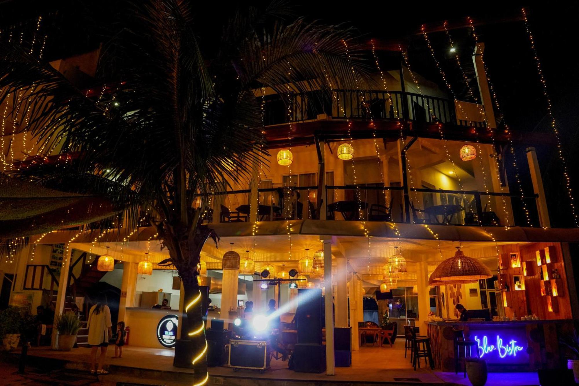 Peacock Beach Hotel Unawatuna Extérieur photo