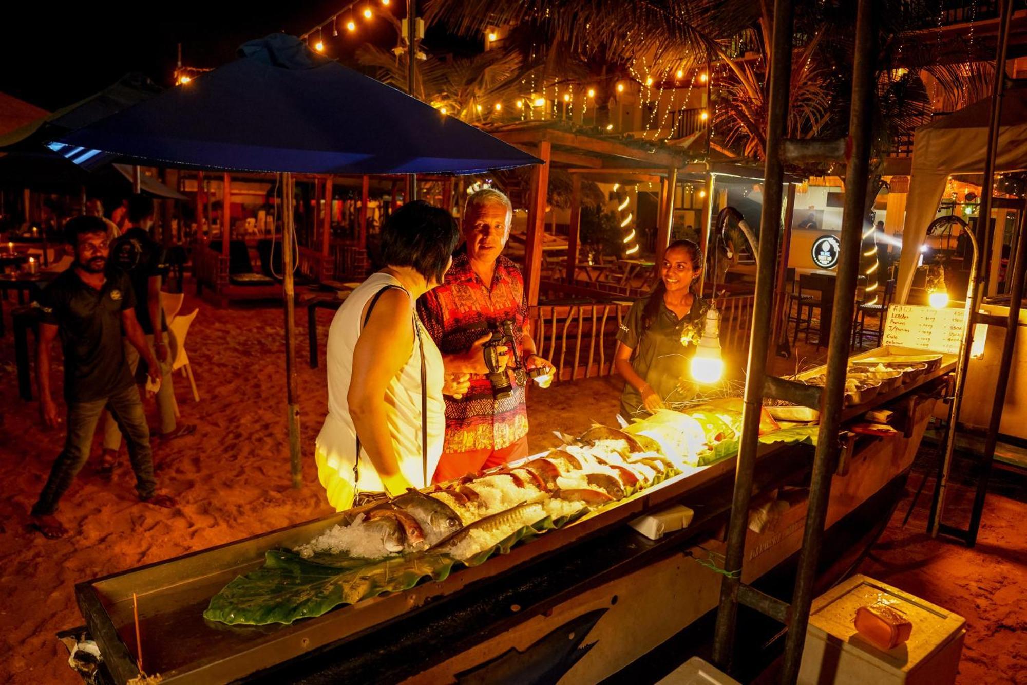 Peacock Beach Hotel Unawatuna Extérieur photo
